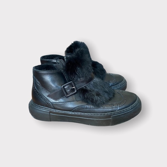 Womens Luca Grossi REAL FUR LINED black Leather perforated moto boots 8.5 8 - Picture 1 of 4